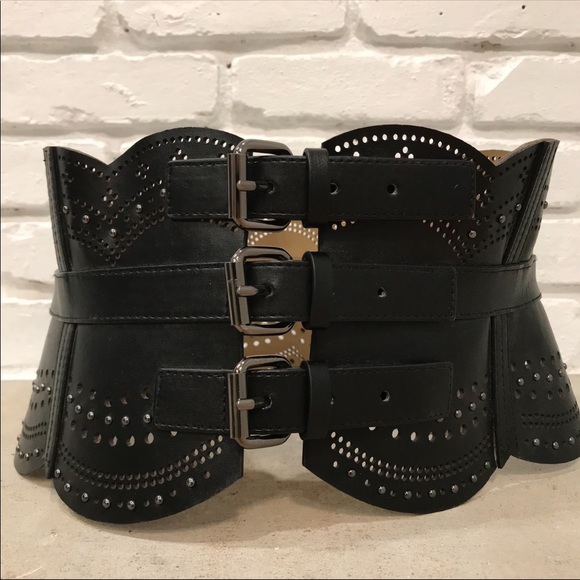 BCBGMaxAzria Accessories - BLACK THREE 3 BUCKLE THICK CORSET BELT OVER TSHIRT